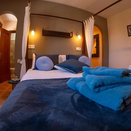 Casa Clavi Bed & Breakfast *