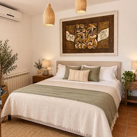 Bed & Breakfast Boutique Casa Clavi 4*